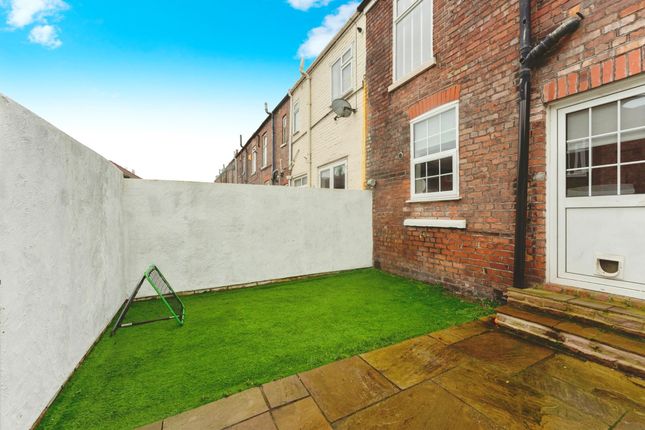 End terrace house for sale in Collingwood Road, Wirral
