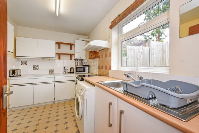 Room to rent in Stanmore Lane, Stanmore, Winchester, Hampshire
