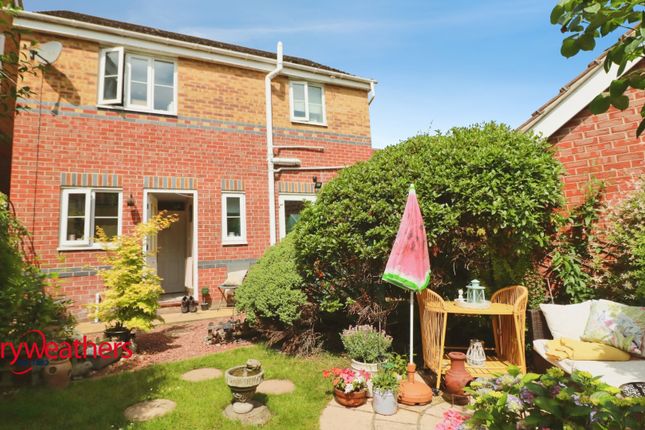 12, Manor Way, Rotherham photo 3