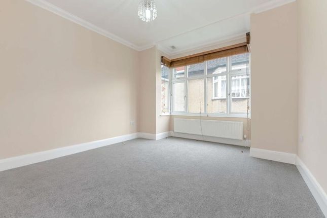 Maisonette to rent in West End Court, West End Avenue, Pinner