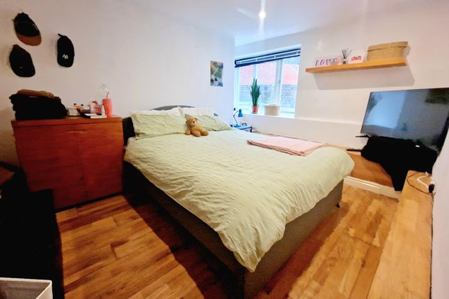 Mountview Road, Crouch End photo 5