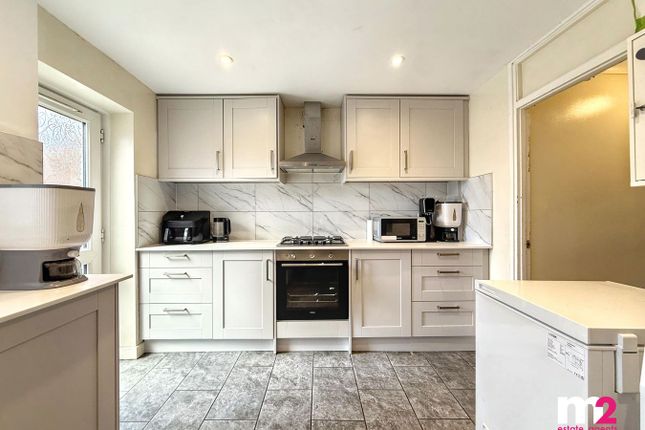 2, Playford Crescent, Newport photo 4