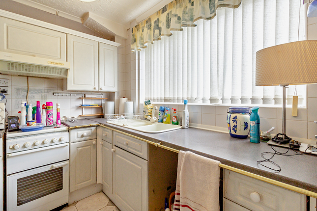 11, Oak Crescent, Kimblesworth photo 4