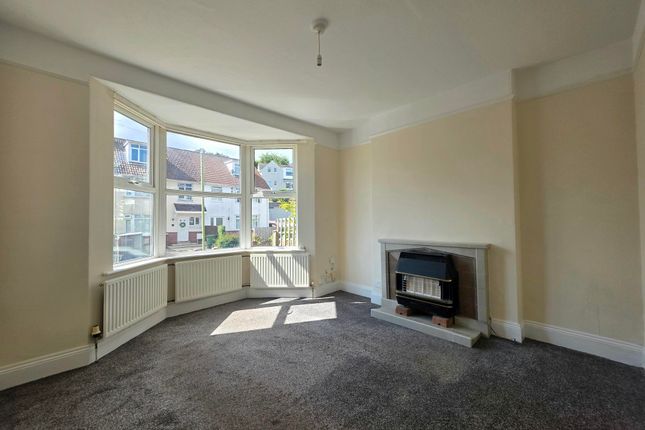 70, Paignton photo 4
