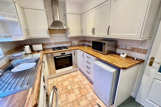 Roxby Close, Doncaster photo 2
