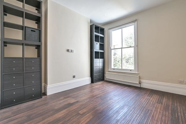 Avenell Road, Highbury photo 4