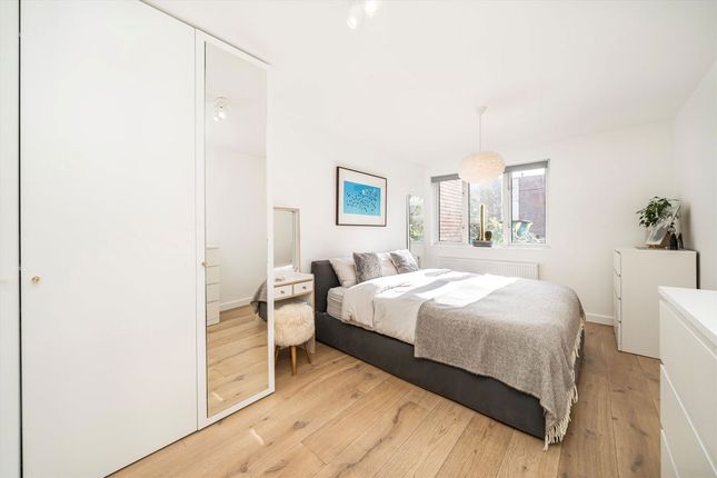 Flat 3, Imperial Court, 36, Shepherds Hill, London photo 5