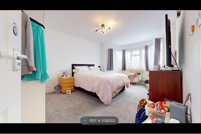 Thumbnail Semi-detached house to rent in Colindeep Gardens, London