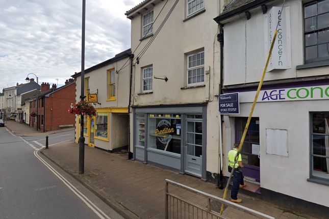 Retail premises to let in High Street, Crediton