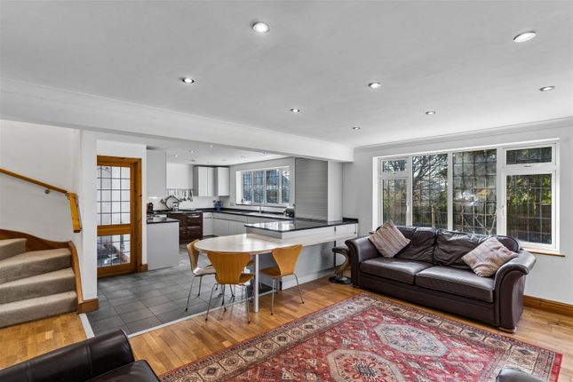 The Langtons, 14 Beech Avenue, Olney photo 3