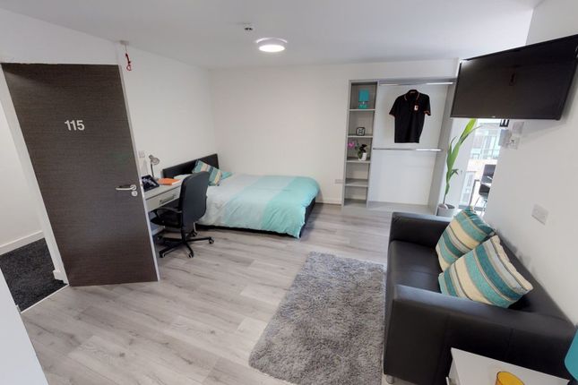 Flat to rent in Norfolk Street, Baltic Triangle, Liverpool
