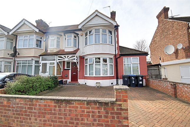 End terrace house for sale in Collinwood Avenue, Enfield