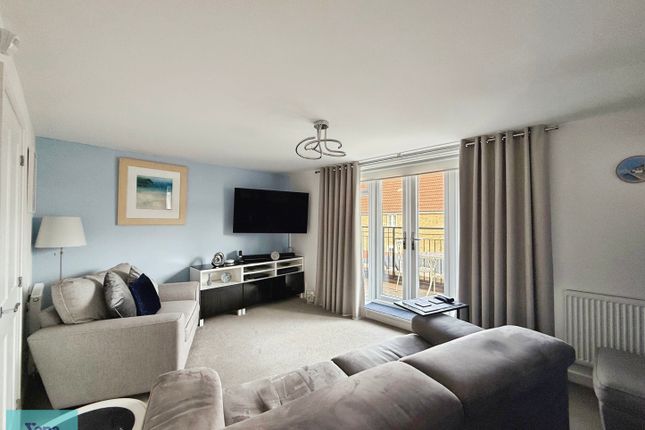 66, Derwent Drive, Lakeside, Doncaster photo 4