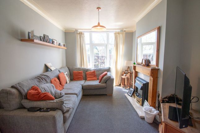 35 Hathaway Avenue, Leicester photo 4