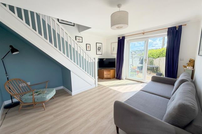 1, Vinery Meadow, Penryn photo 2