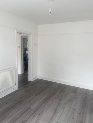 49, Cambridge Gardens, Beaufort, Ebbw Vale, Cambridge Gardens, Beaufort, Ebbw Vale, Ebbw Vale photo 5