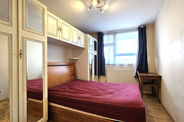 79 Peregrine House, Hall Street, London photo 4