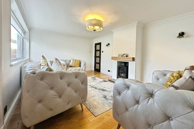 42, Linden Lea, Finchfield, Wolverhampton photo 3