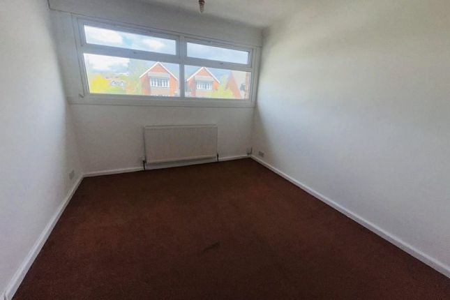 55, PARK AVENUE, THATCHAM photo 5