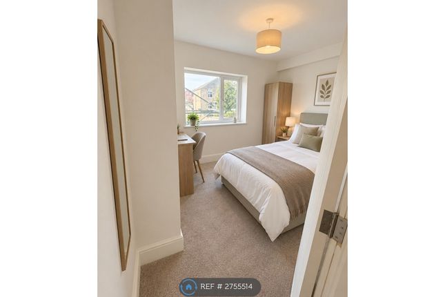 Wakefield Road, Rothwell, Leeds photo 3
