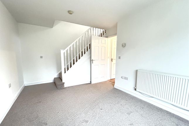 Cedar Way, Selby photo 3
