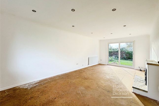 3, Oaklands Close, Isle of Wight photo 3