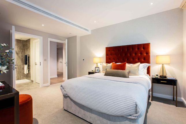 Flat for sale in Pheonix Court, Oval Village, London