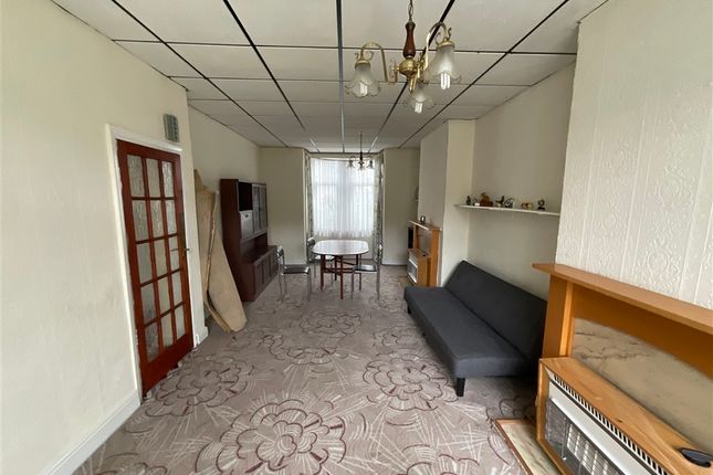 2-bed house on Winchester Road, London, £525,000