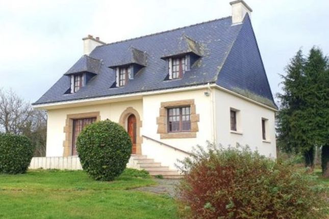 Detached house for sale in Rohan, Bretagne, 56580, France