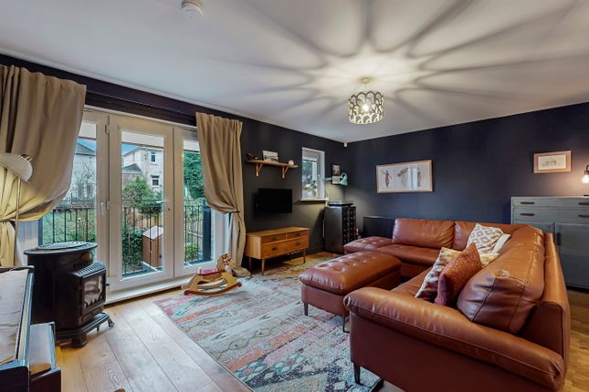 23, Kelvindale Court, Glasgow photo 2