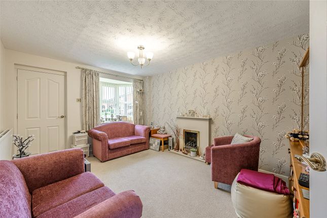 57, Leybourne Crescent, West Midlands photo 3