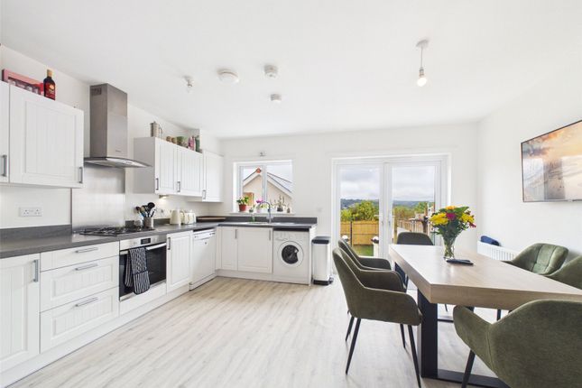 35, Vixen Tor Road, Devon photo 3