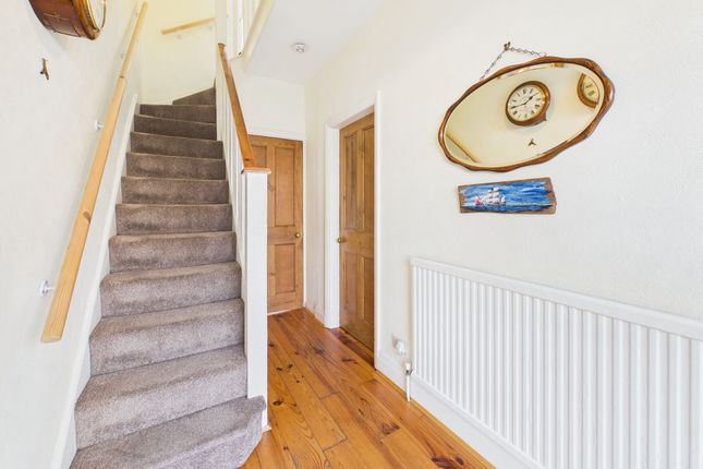 33 Colville Avenue, Hull photo 2