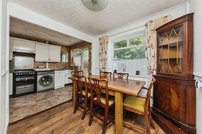 136, Delamere Drive, Cheshire photo 3