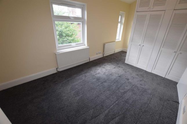 12 Johnston Terrace, London photo 4