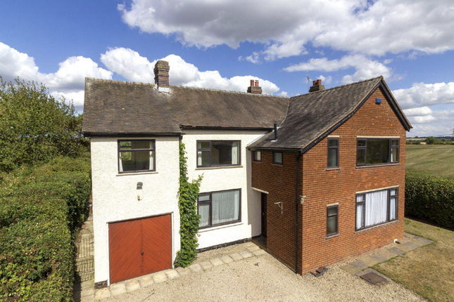 Detached house for sale in Slade House, Tamworth