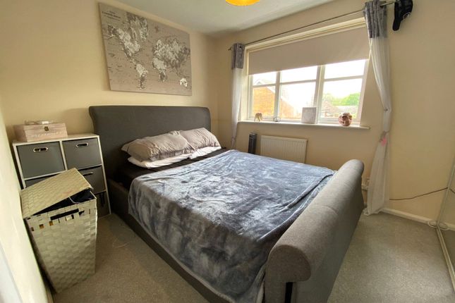 End terrace house to rent in Dunford Place, Binfield, Bracknell, Berkshire