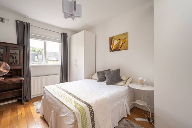 Flat to rent in Lithos Road, Hampstead, London