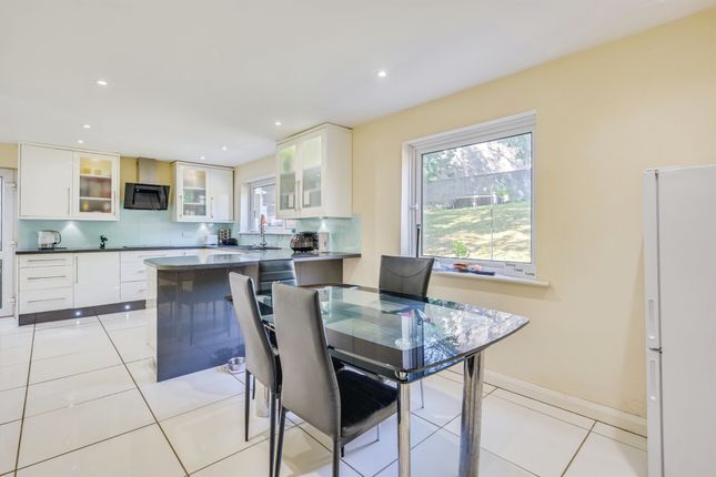 12, Sarum Close, Plymouth photo 4