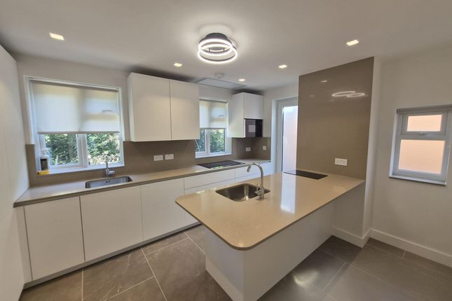 3, Danescroft Gardens, London photo 2