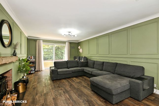 11, Oakleigh Close, Walderslade photo 4