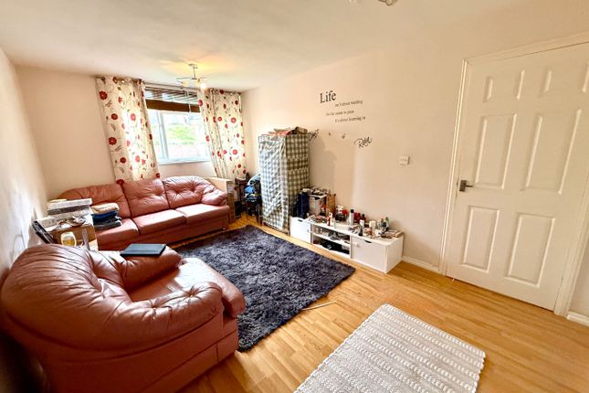 48, The Medway, Daventry photo 3