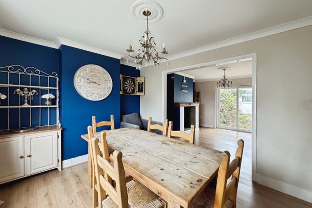 10 Ffos YR Efail Terrace, Pontarddulais, West Glamorgan photo 3