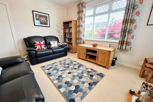 24, Gartcows Crescent, Falkirk photo 3