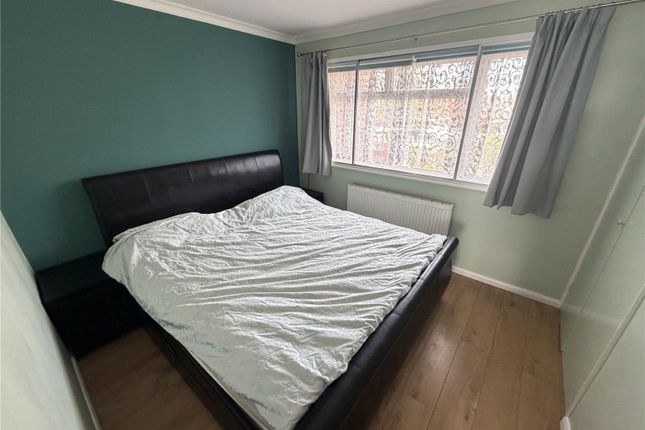 61, Trent Road, Slough photo 4