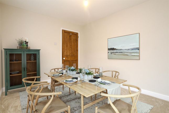16, Pen Y Lan, Swansea photo 5