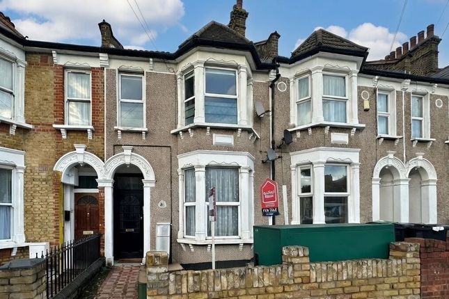 2-bed flat on 81A, Honley Road, London, £185,000
