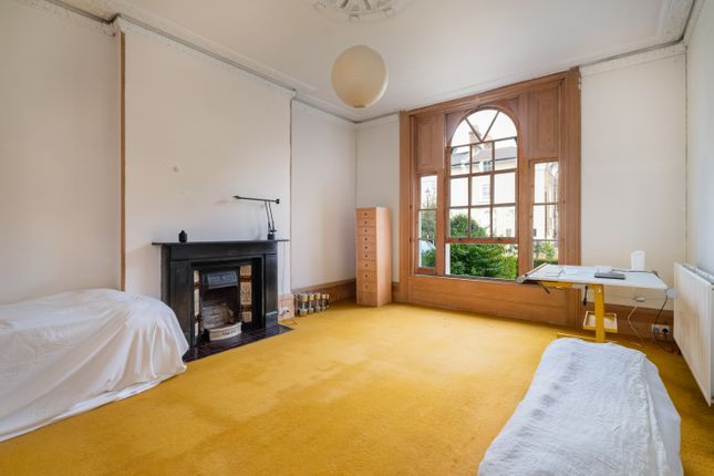 Ground Floor Flat, 5, Church Terrace, London photo 4