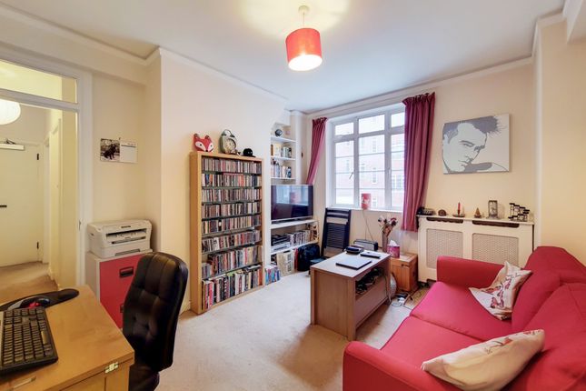 Thumbnail Flat for sale in Latymer Court, Hammersmith Road, London