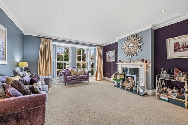 The Coppice, The Laurels, Brooklands Road, WEYBRIDGE photo 3
